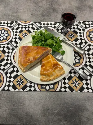 Marchés proche de Bordeaux assiette tourte