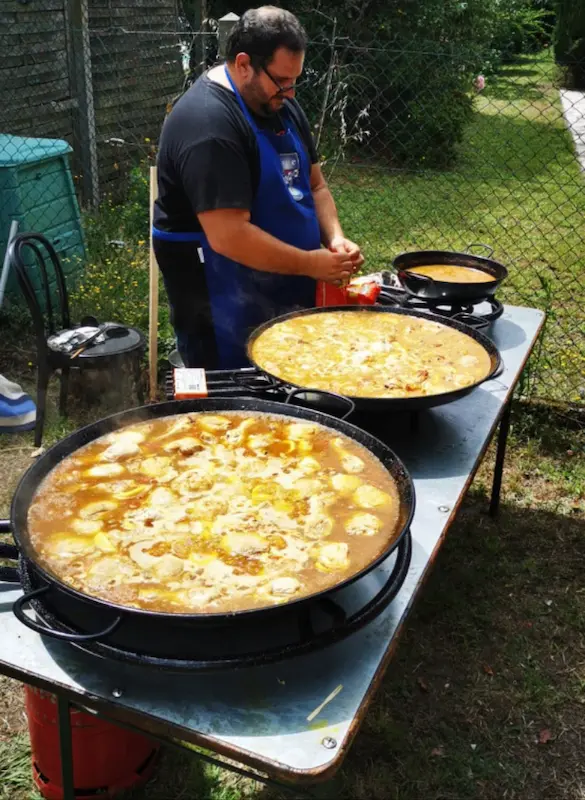 Marchés proche de Bordeaux Alix cuisine paella